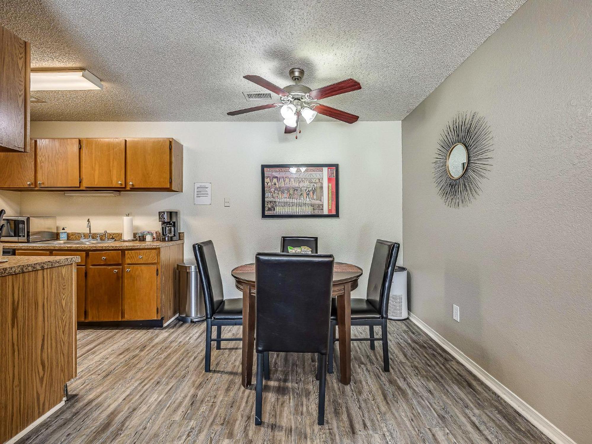 Ou Sooner, Pool & Gym, Bbq, Netflix, 100Mb Internet, Lg Washer & Dryer, Close To Ou! Norman Exterior photo