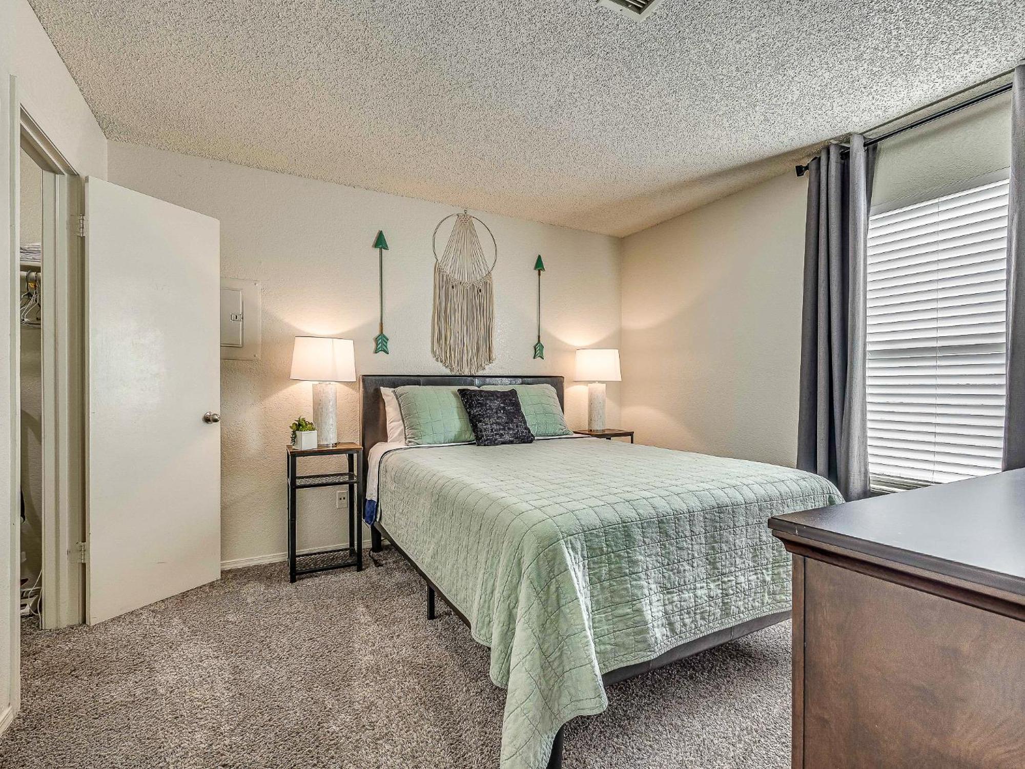 Ou Sooner, Pool & Gym, Bbq, Netflix, 100Mb Internet, Lg Washer & Dryer, Close To Ou! Norman Exterior photo